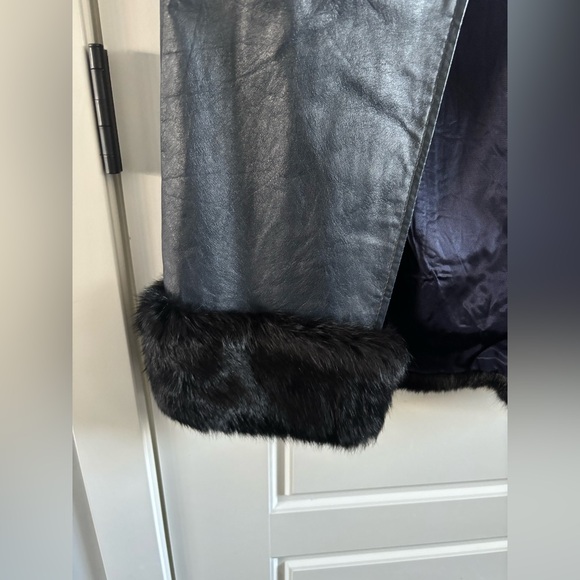 Vintage Genuine Leather & Fur Coat | Navy & Black | Luxe Statement Outerwear - Picture 7 of 8
